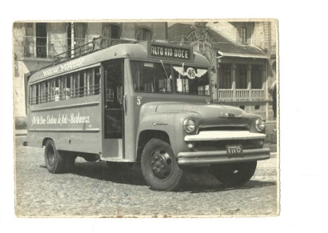 Onibus Jardineira